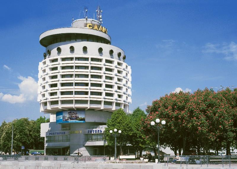 Salute Hotel Kyiv Exterior photo